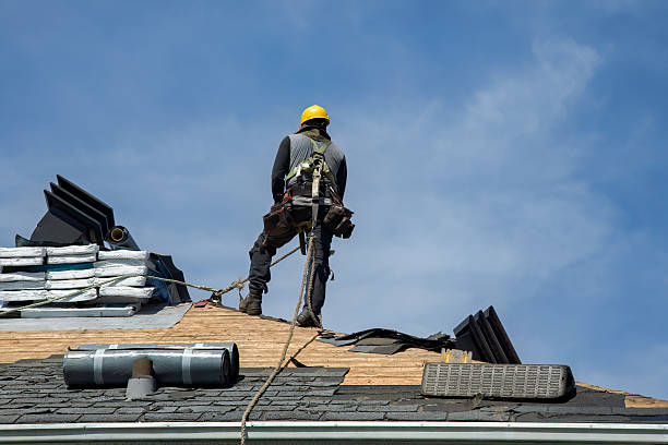 Professional Gutter Installation technician working in Culver City, CA